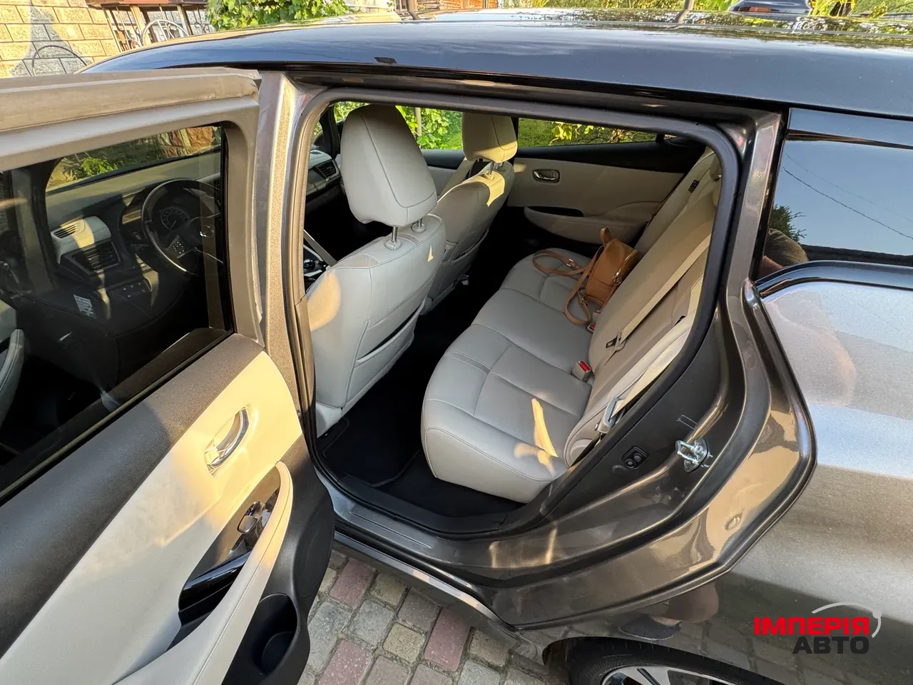 Nissan Leaf - фото 10