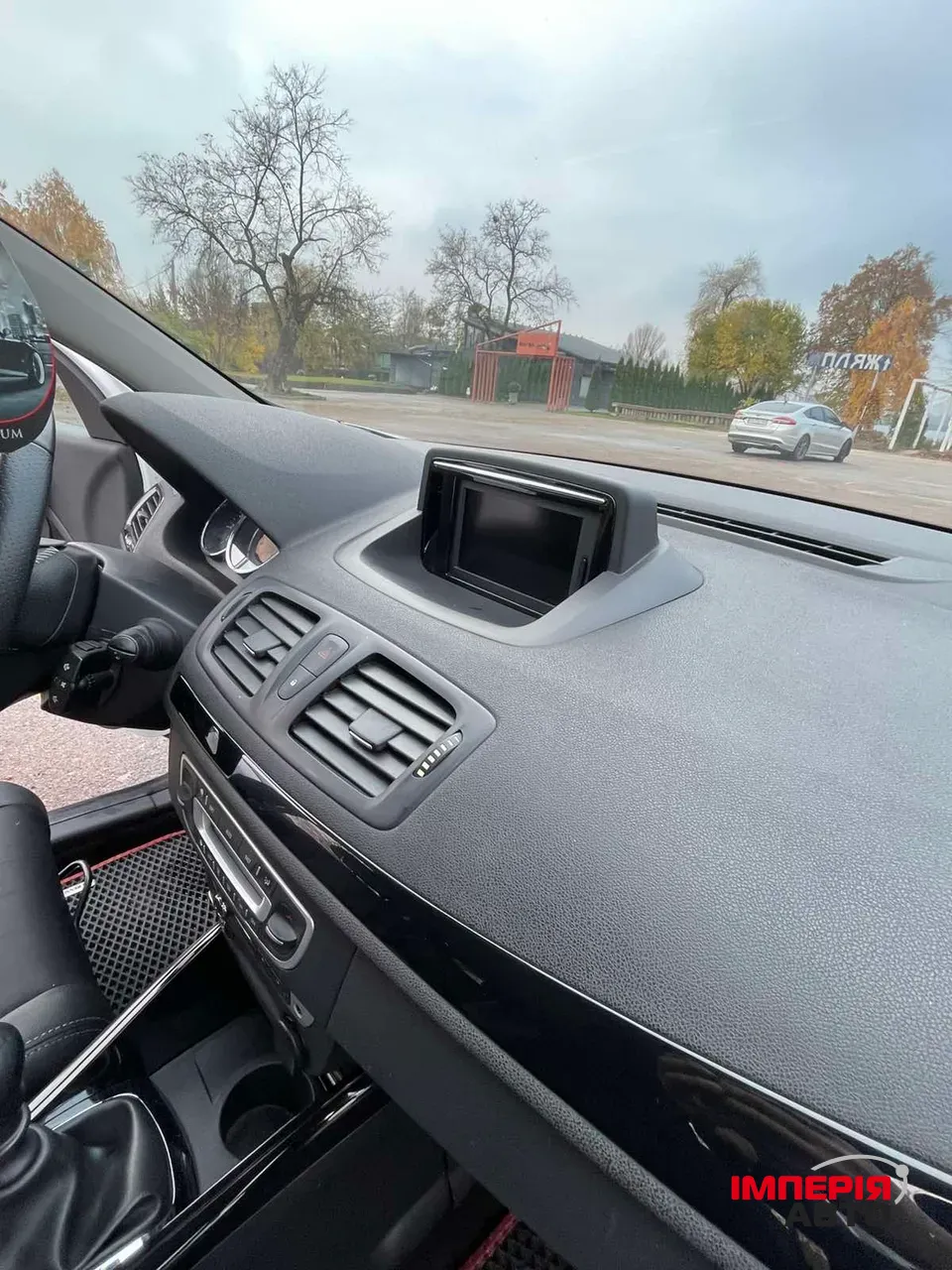 Renault Megane - фото 10