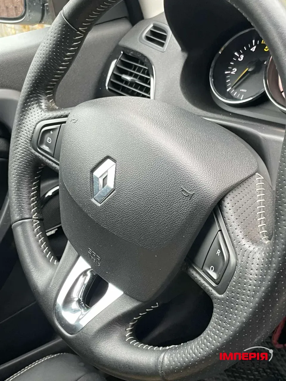 Renault Megane - фото 14