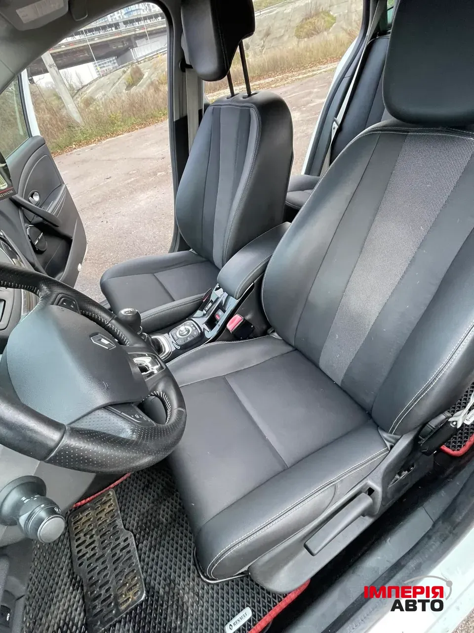 Renault Megane - фото 36