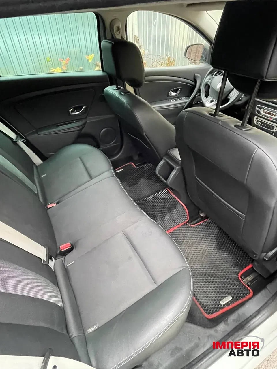 Renault Megane - фото 15