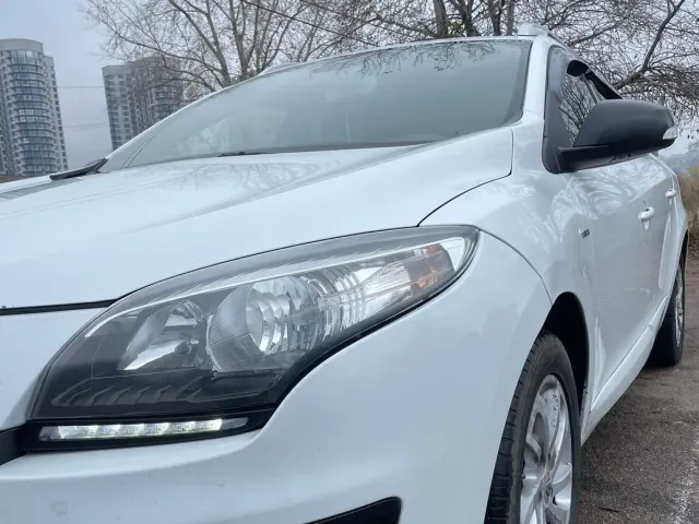 Renault Megane - фото 3