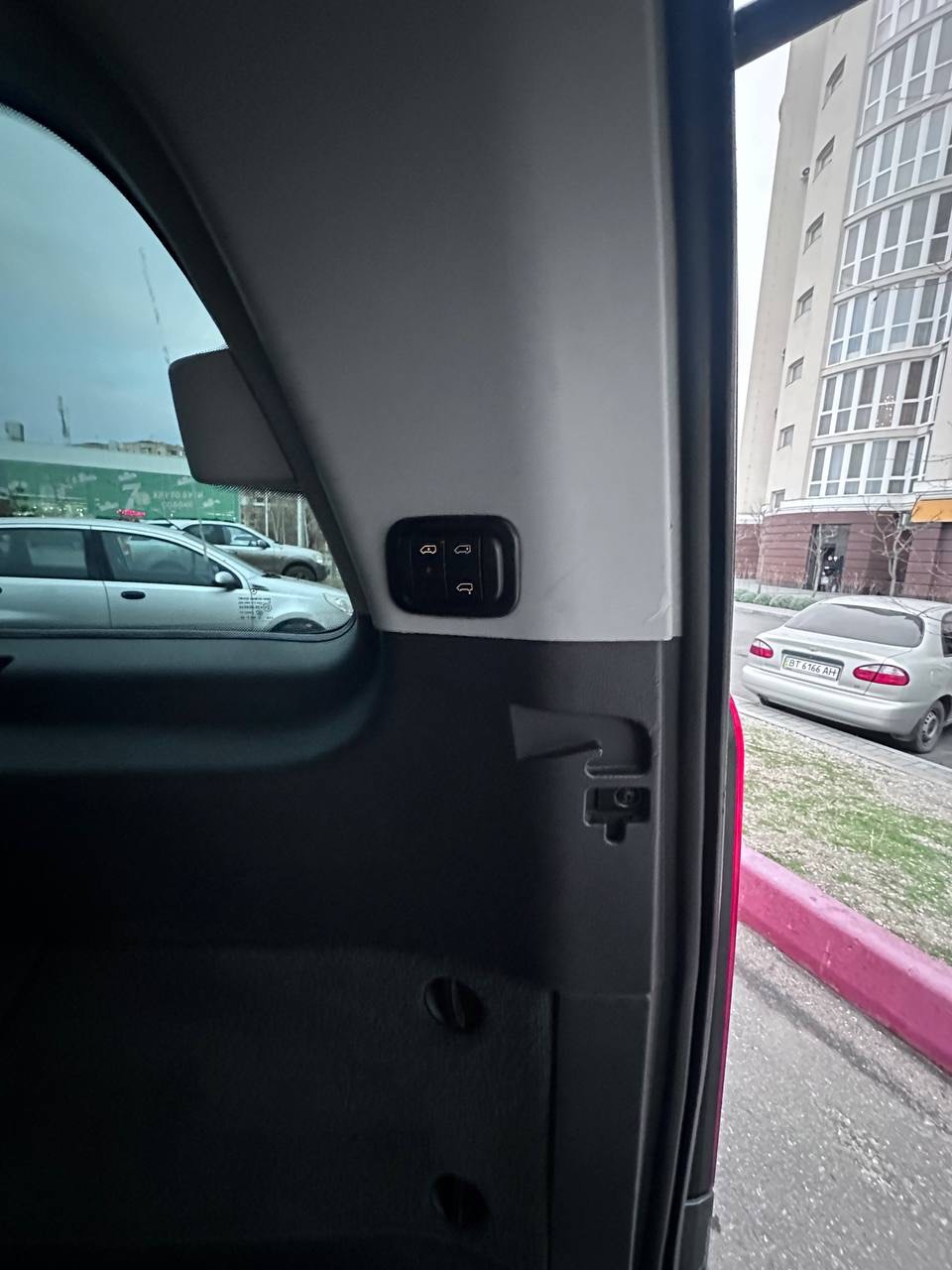 Mercedes-Benz Viano - фото 7