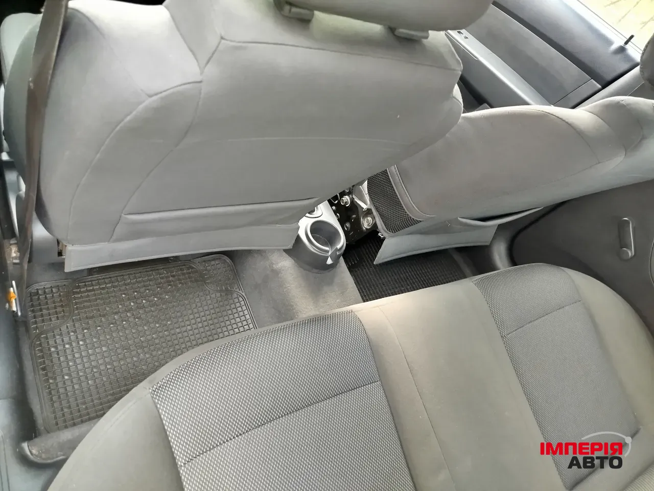 Chevrolet Aveo - фото 8