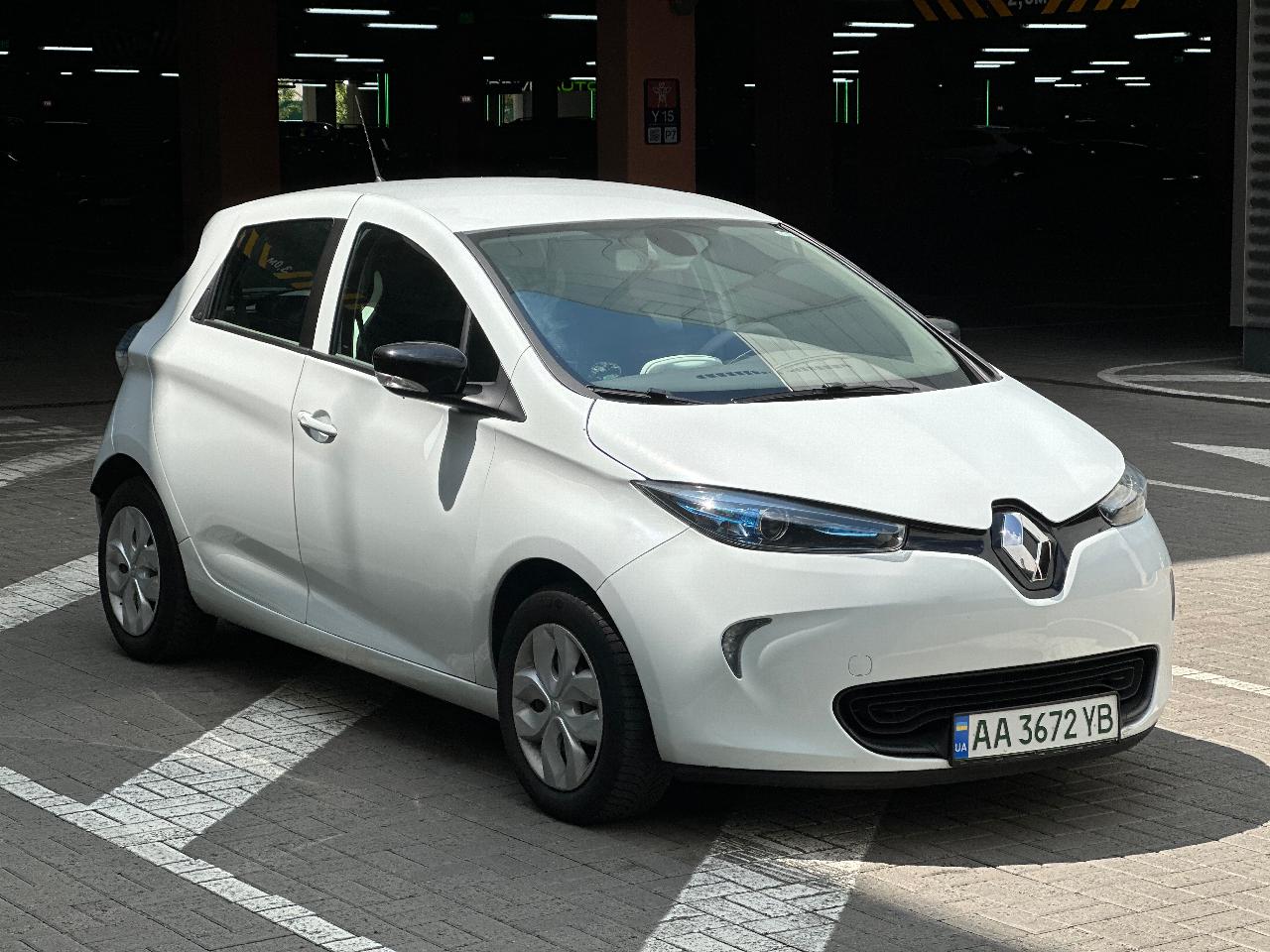 Renault ZOE - фото 21