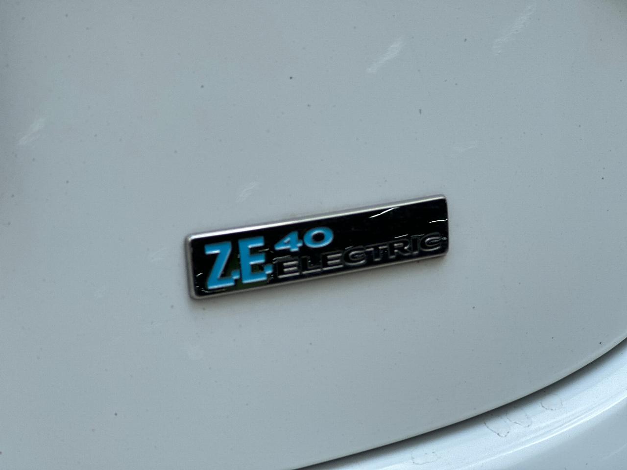 Renault ZOE - фото 6