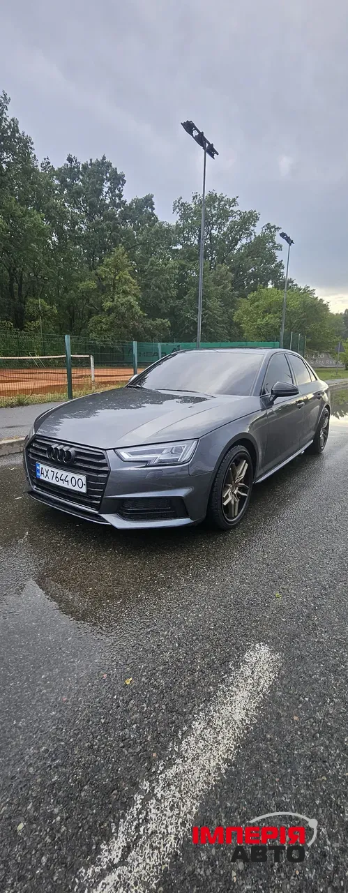 Audi S4 - фото 1