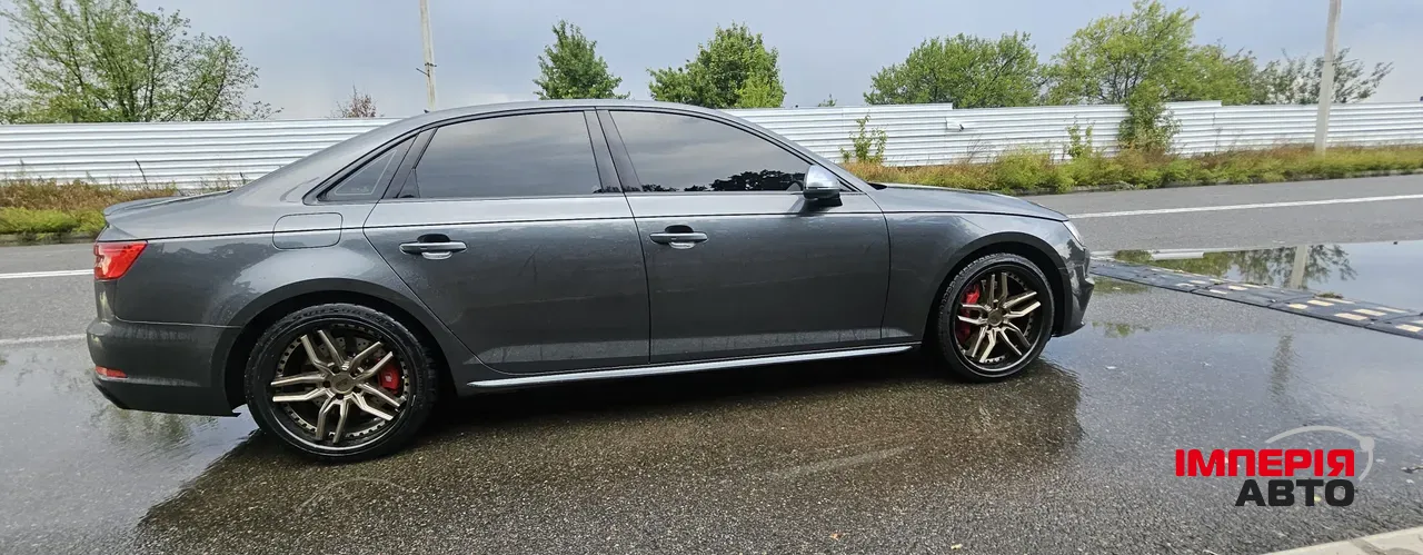 Audi S4 - фото 11