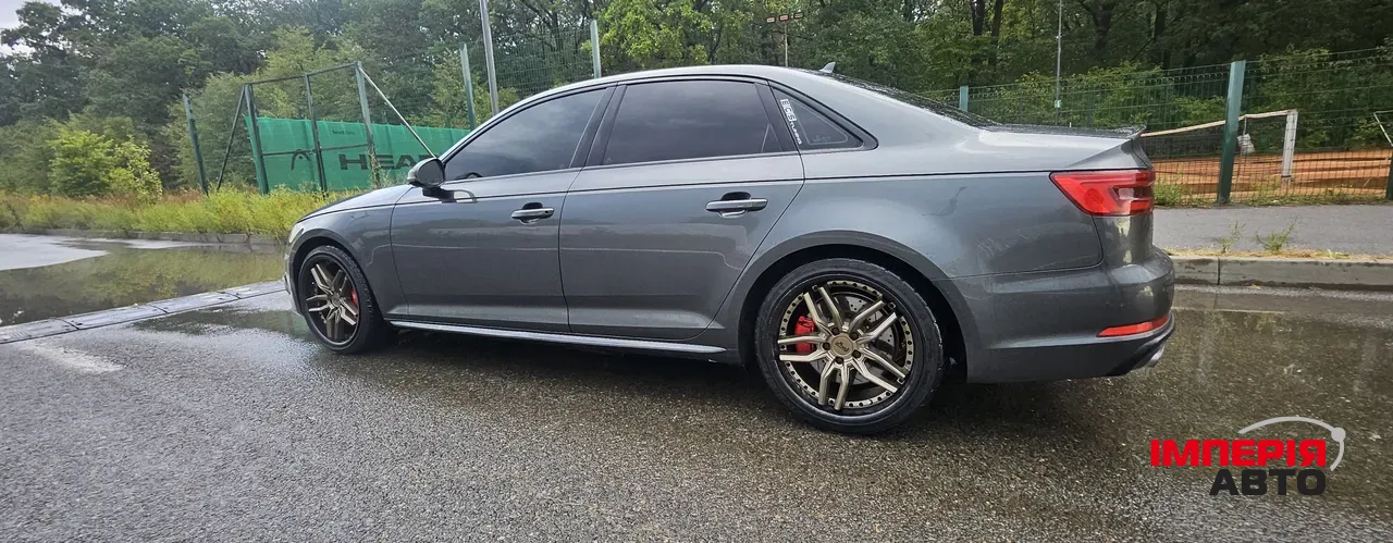 Audi S4 - фото 4