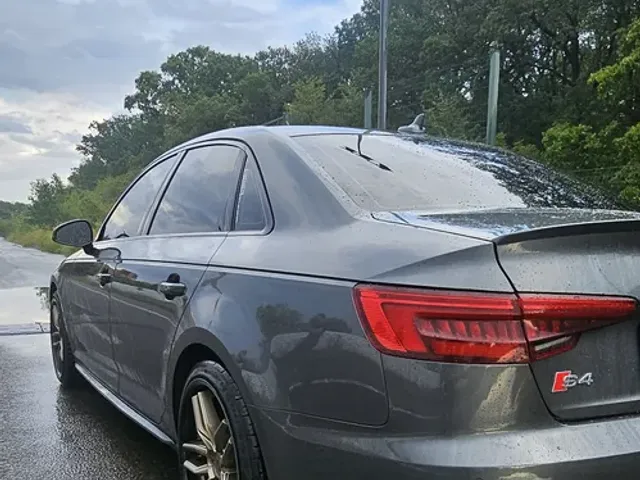 Audi S4 - фото 5