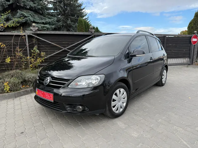 Volkswagen Golf Plus - фото 5