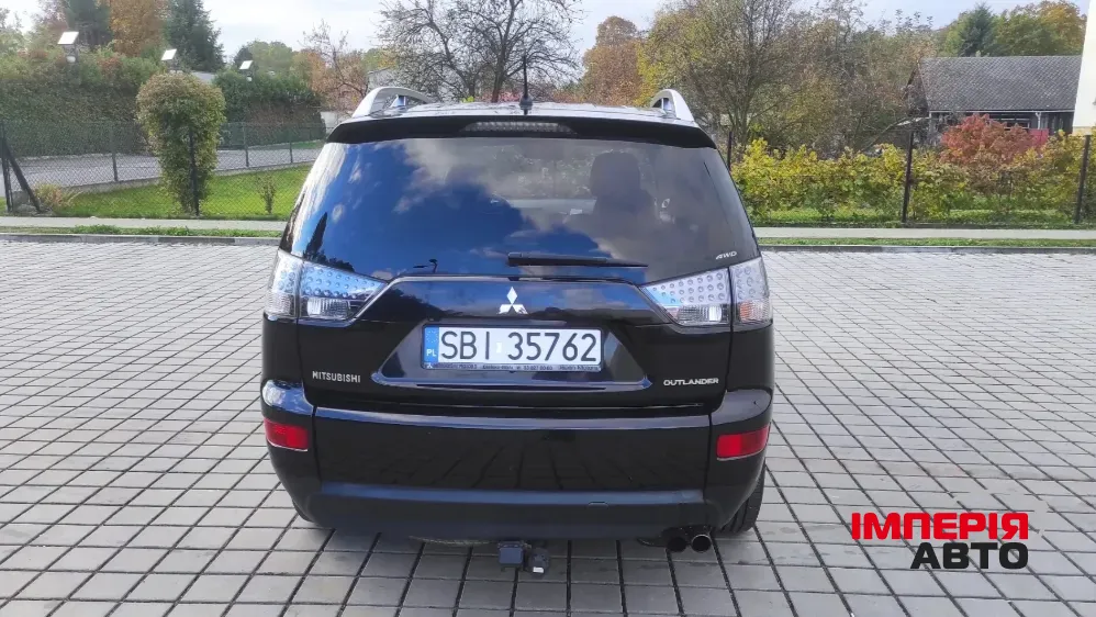 Mitsubishi Outlander - фото 4