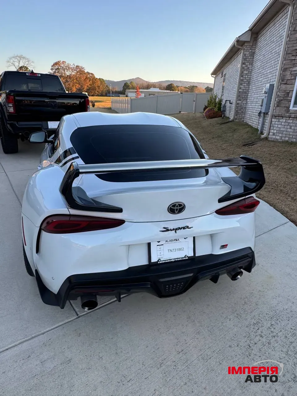 Toyota Supra - фото 1