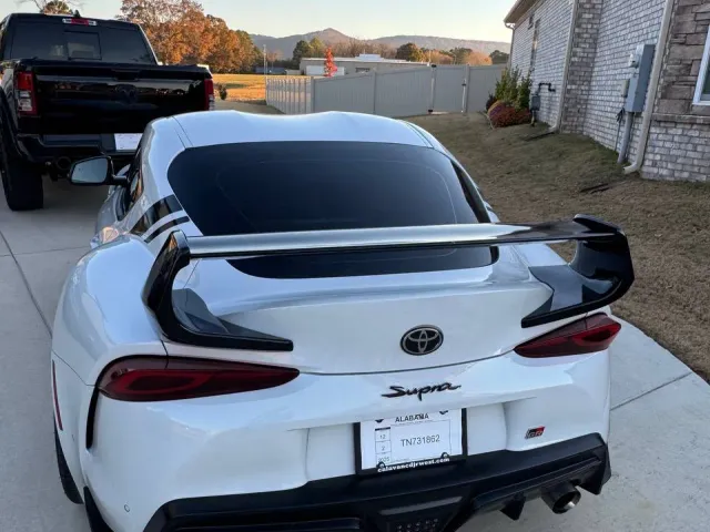 Toyota Supra - фото 1