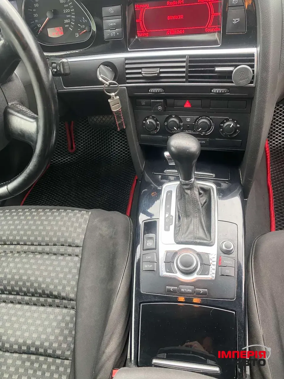 Audi A6 - фото 10