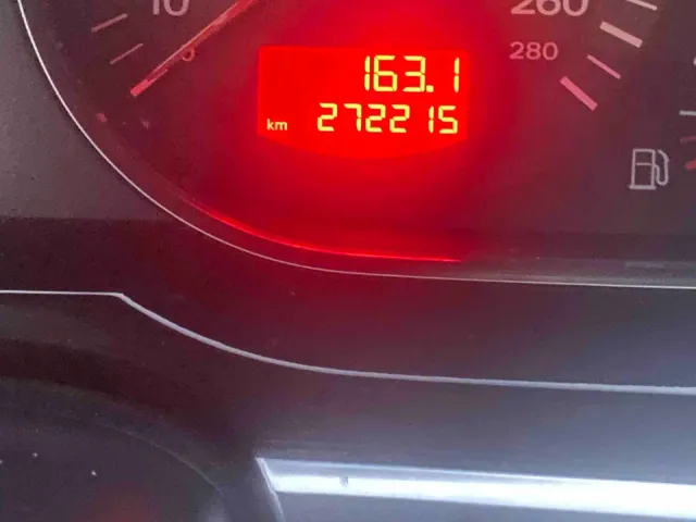 Audi A6 - фото 1