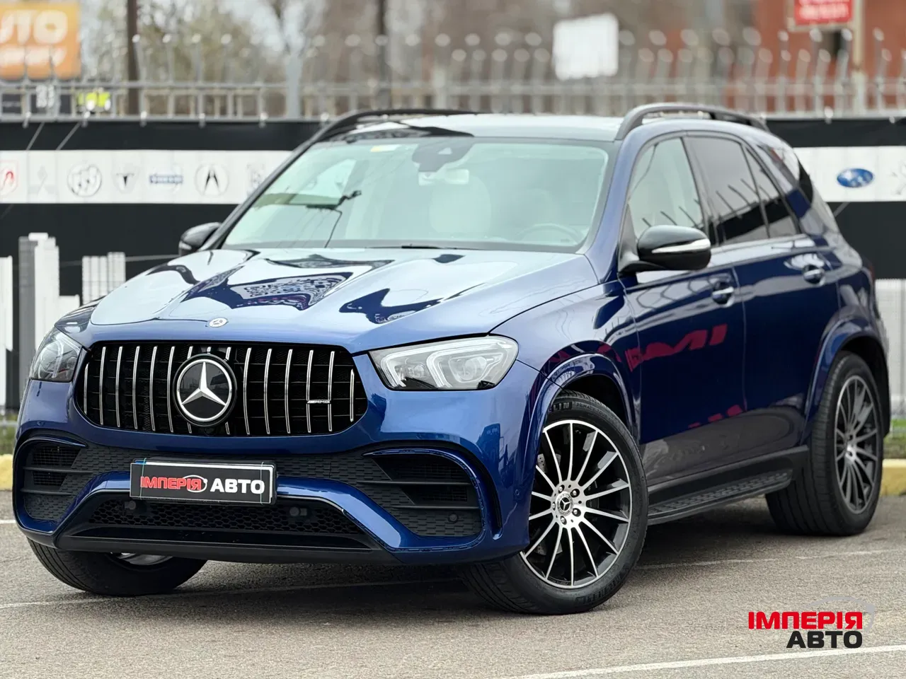 Mercedes-Benz GLE - фото 1