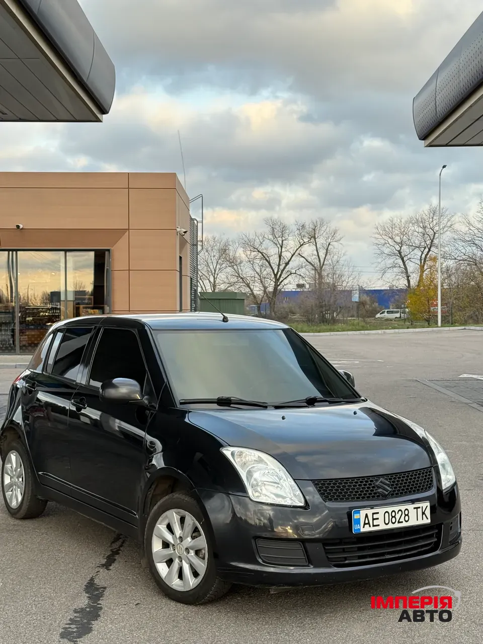 Suzuki Swift - фото 1