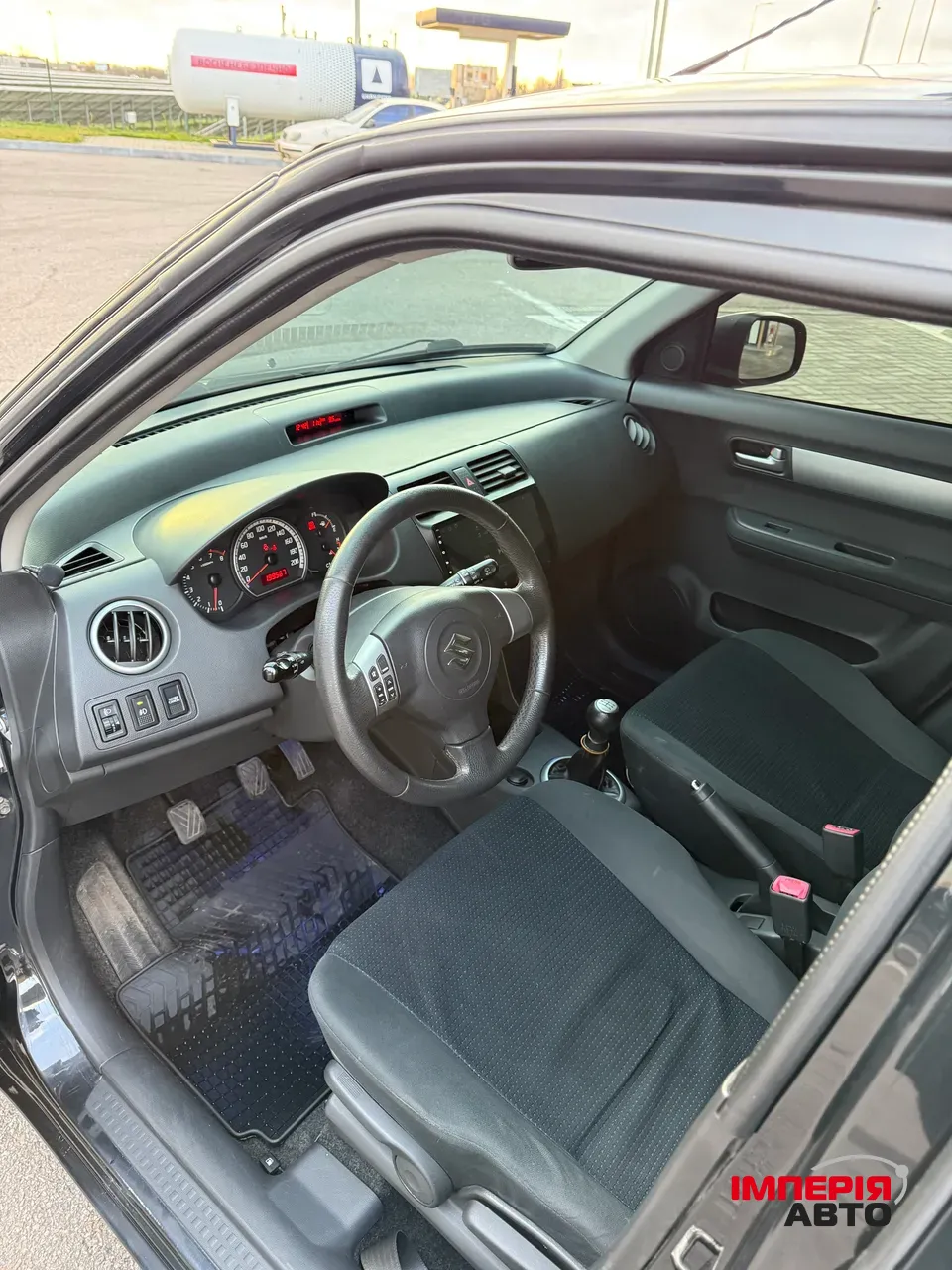 Suzuki Swift - фото 12