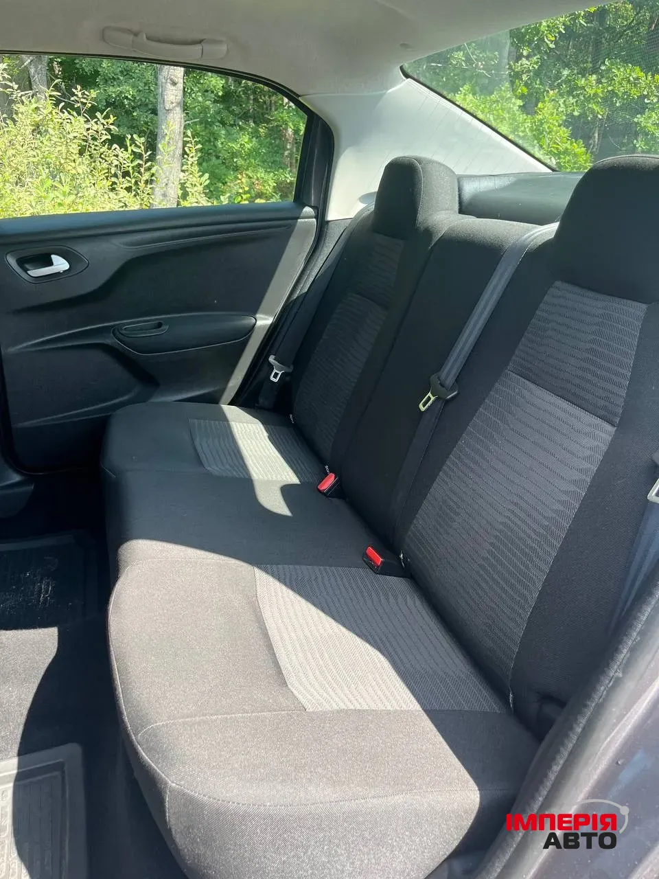 Peugeot 301 - фото 4