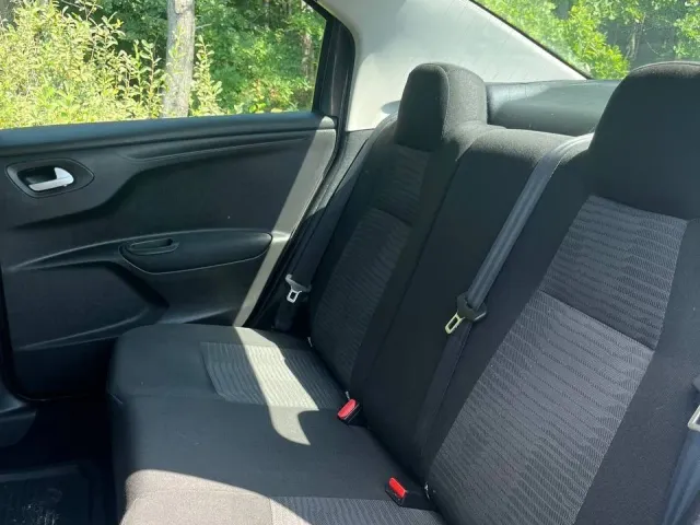 Peugeot 301 - фото 4