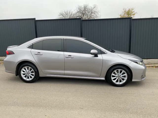 Toyota Corolla - фото 3