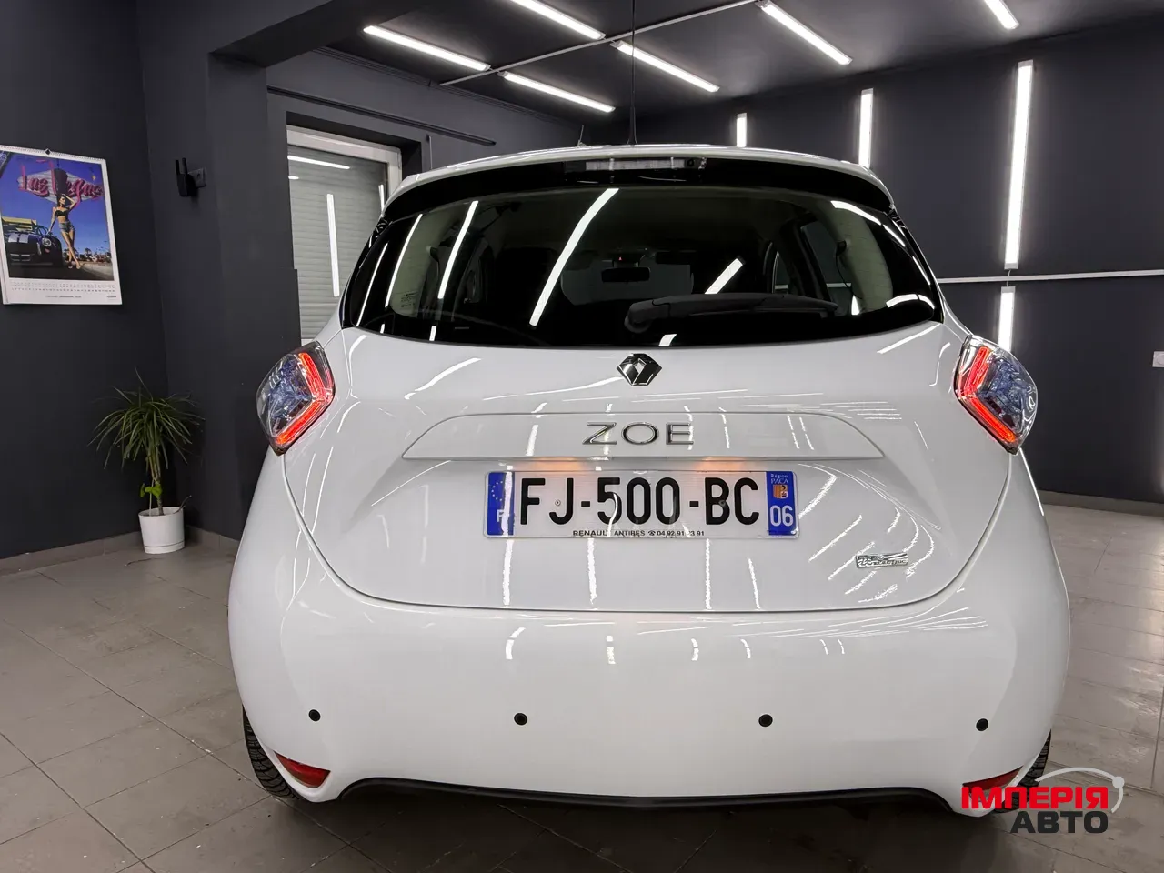 Renault ZOE - фото 9