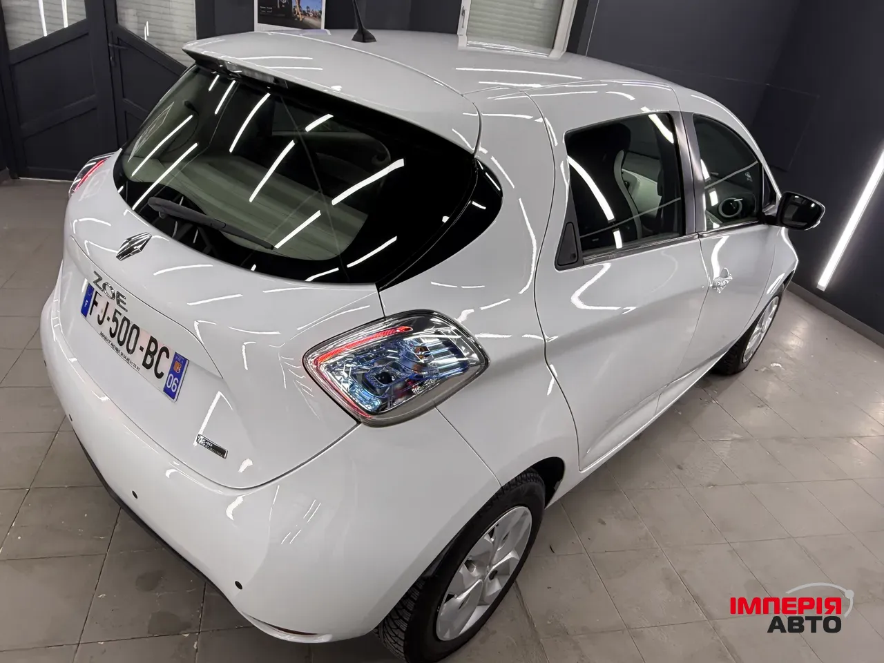 Renault ZOE - фото 12