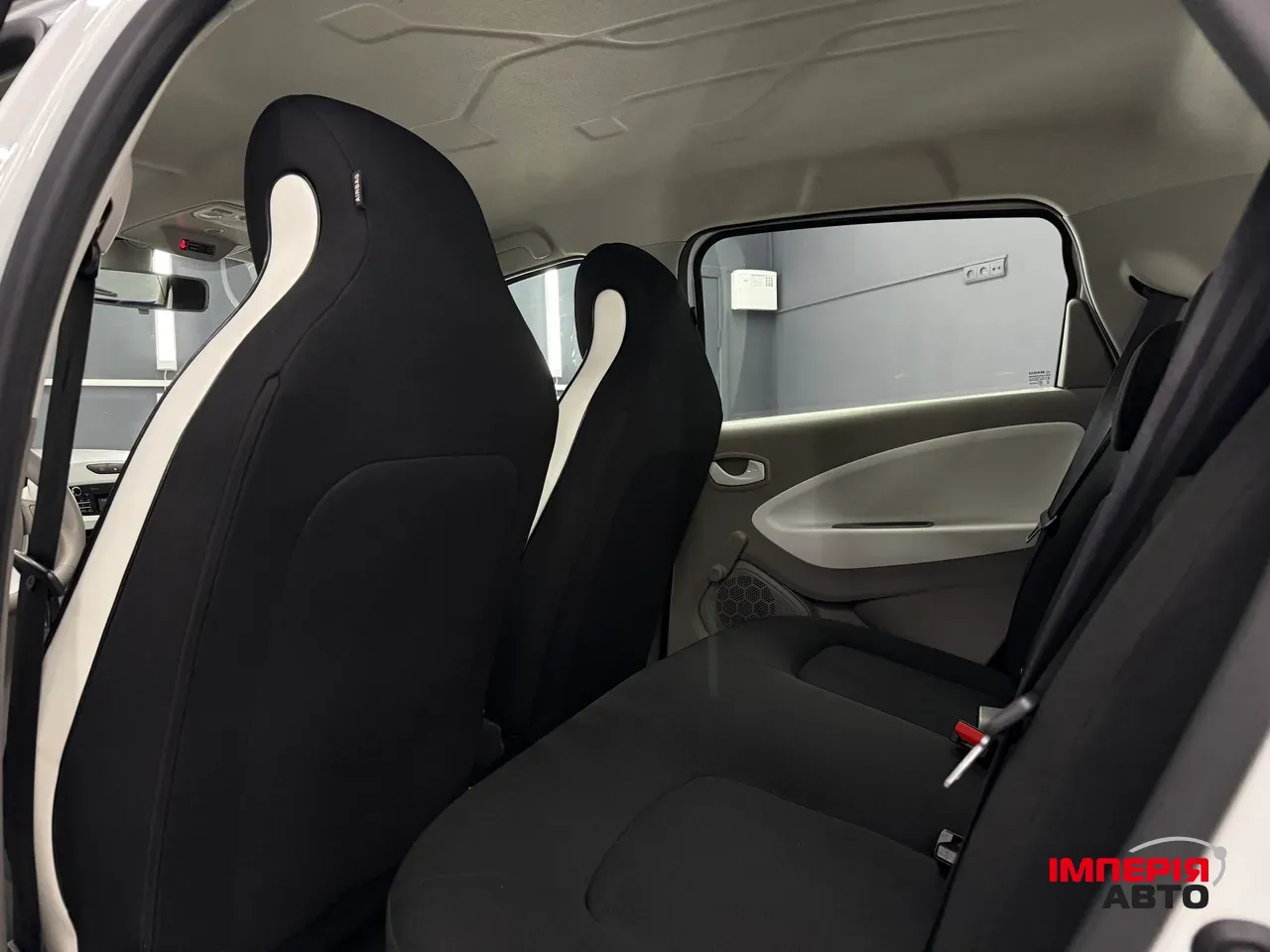 Renault ZOE - фото 21