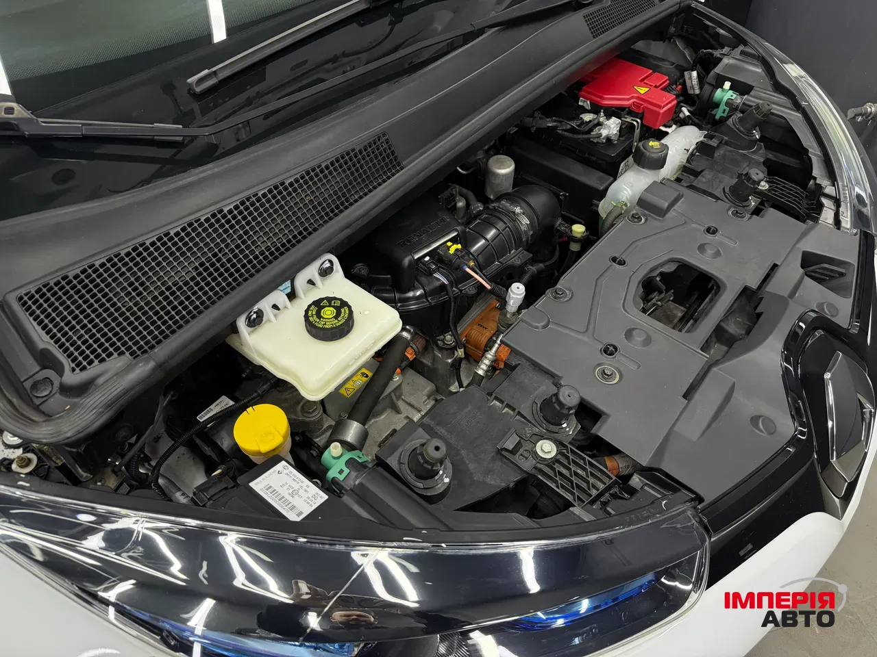 Renault ZOE - фото 39