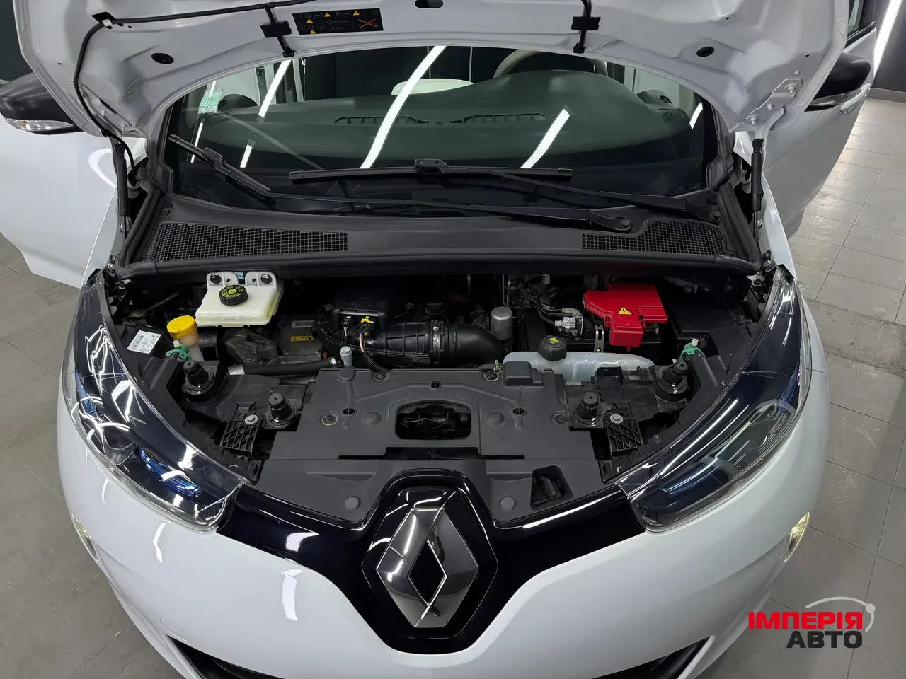 Renault ZOE - фото 40