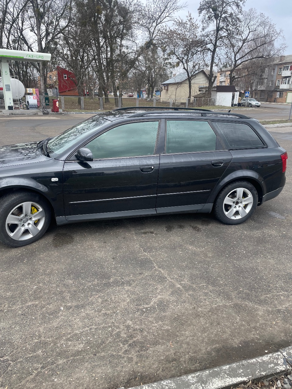 Audi A4 - фото 8