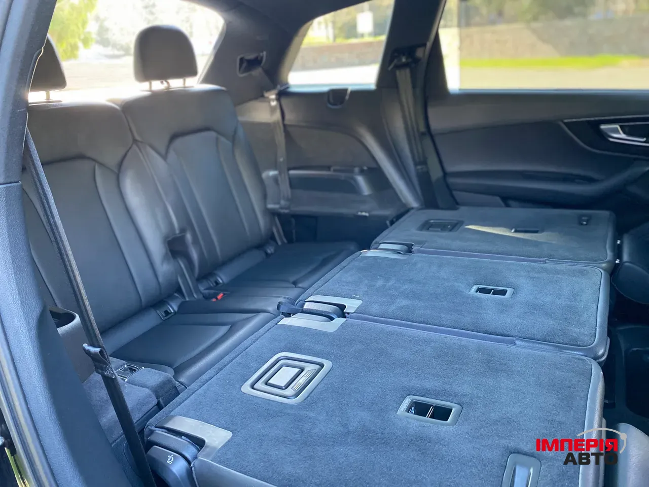 Audi Q7 - фото 20