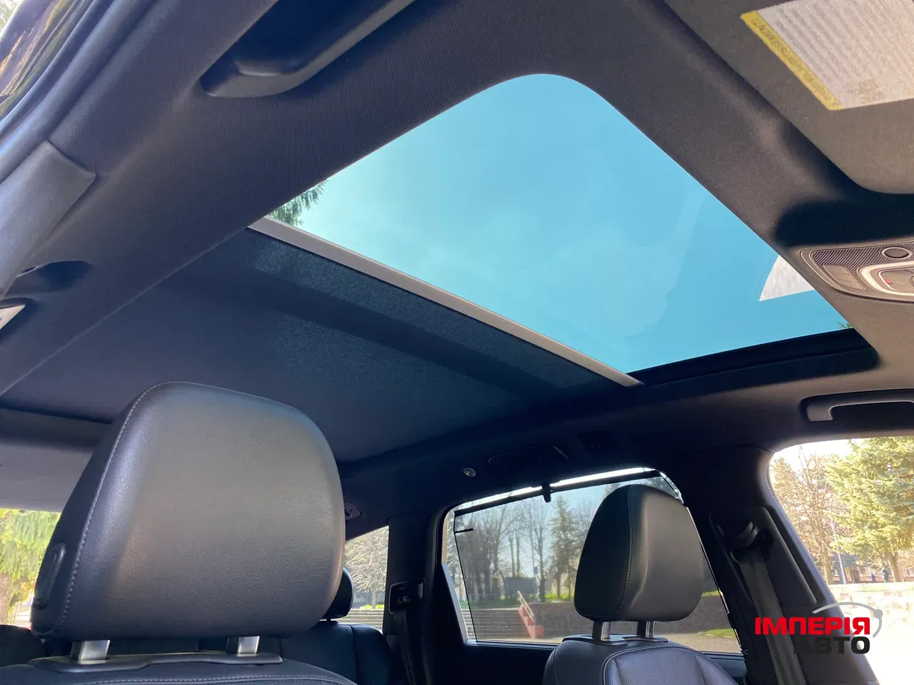 Audi Q7 - фото 14