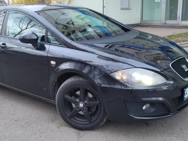 SEAT Leon - фото 4