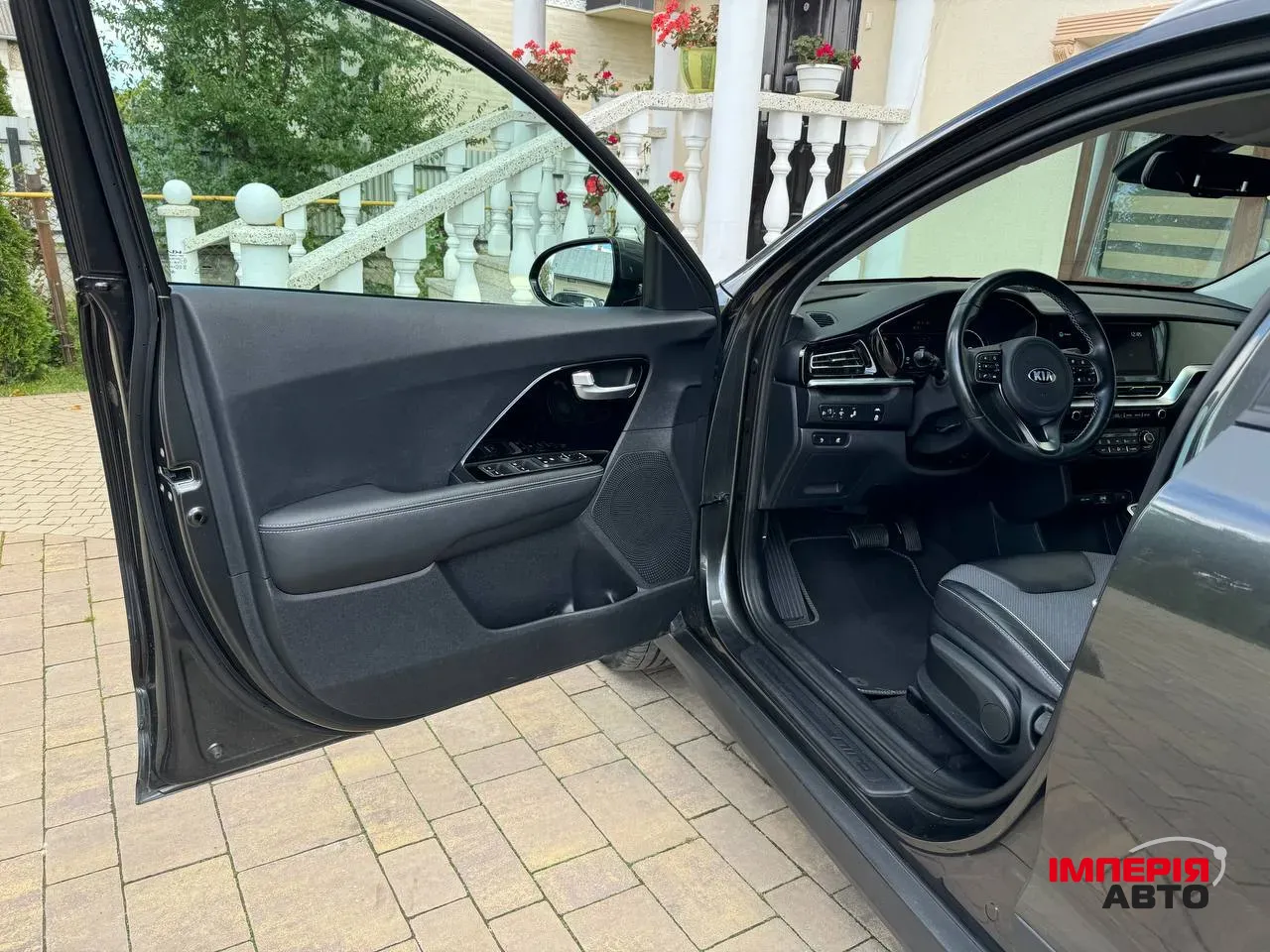 Kia Niro - фото 34