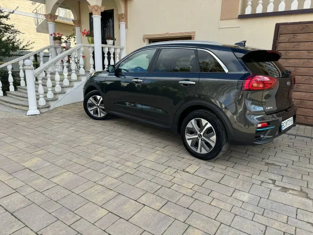 Kia Niro - фото 5