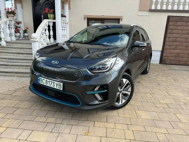 Kia Niro - фото 1