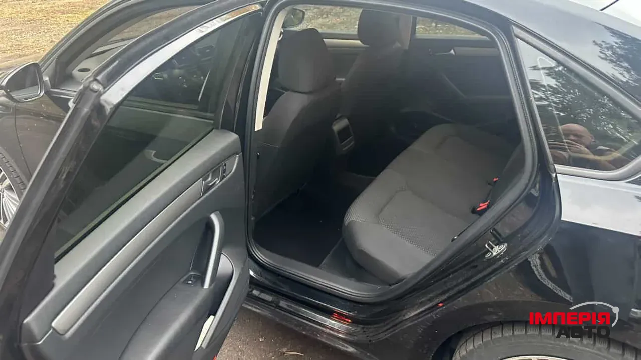 Volkswagen Passat - фото 13
