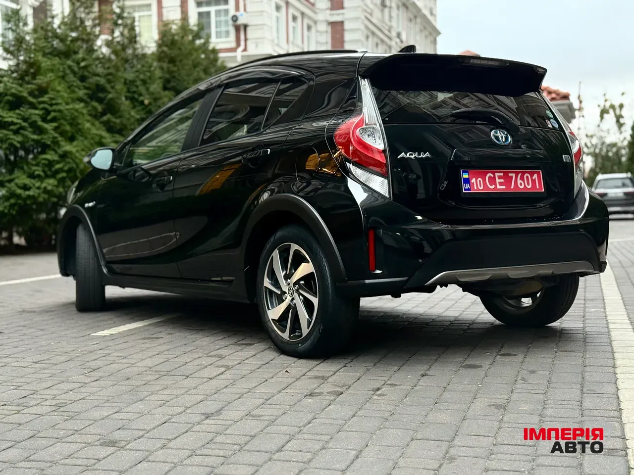 Toyota Aqua - фото 5