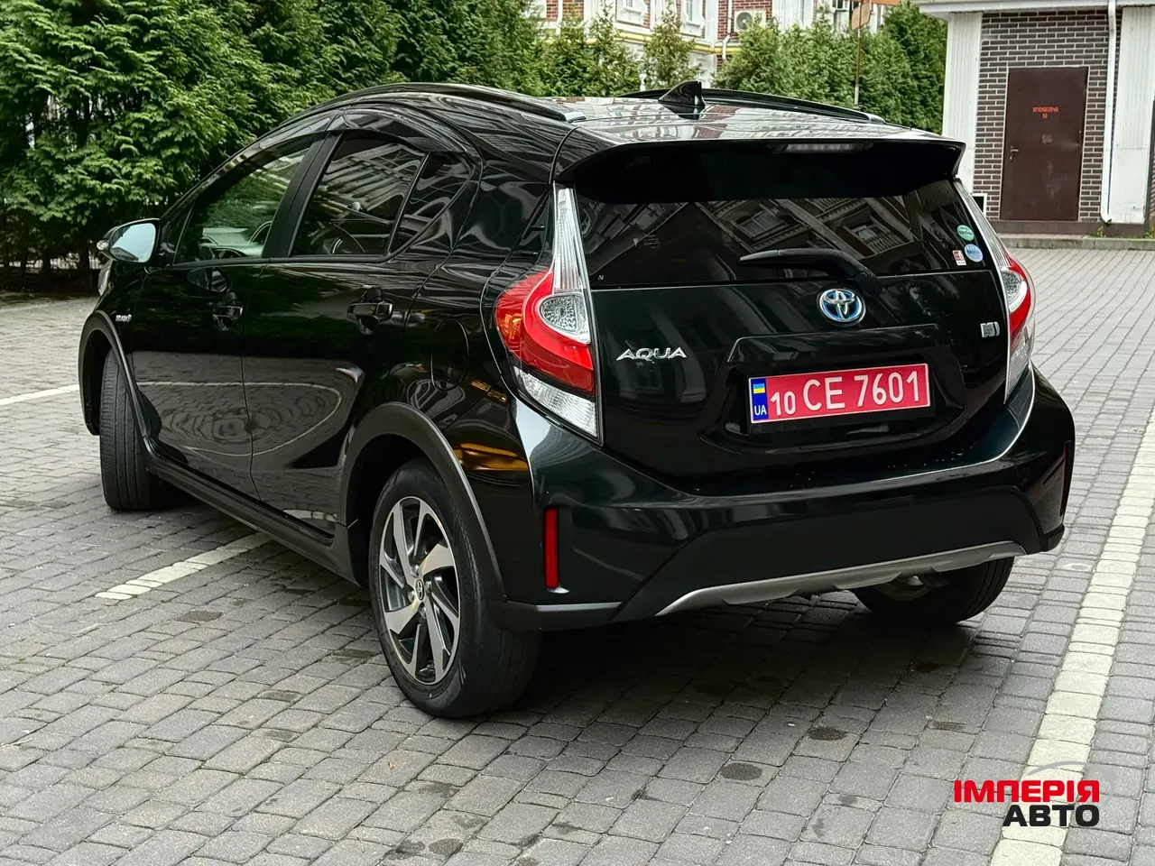 Toyota Aqua - фото 9