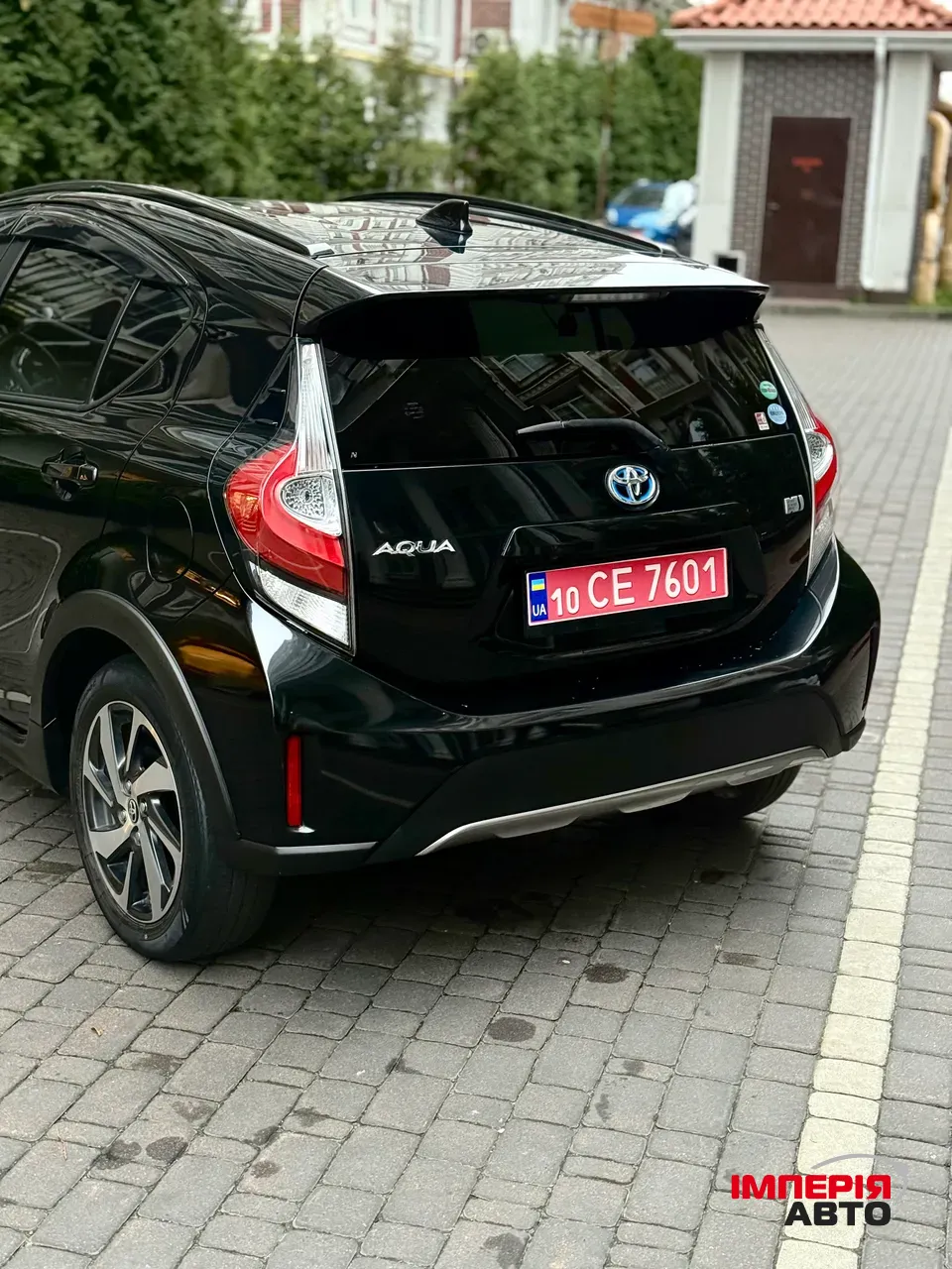 Toyota Aqua - фото 6