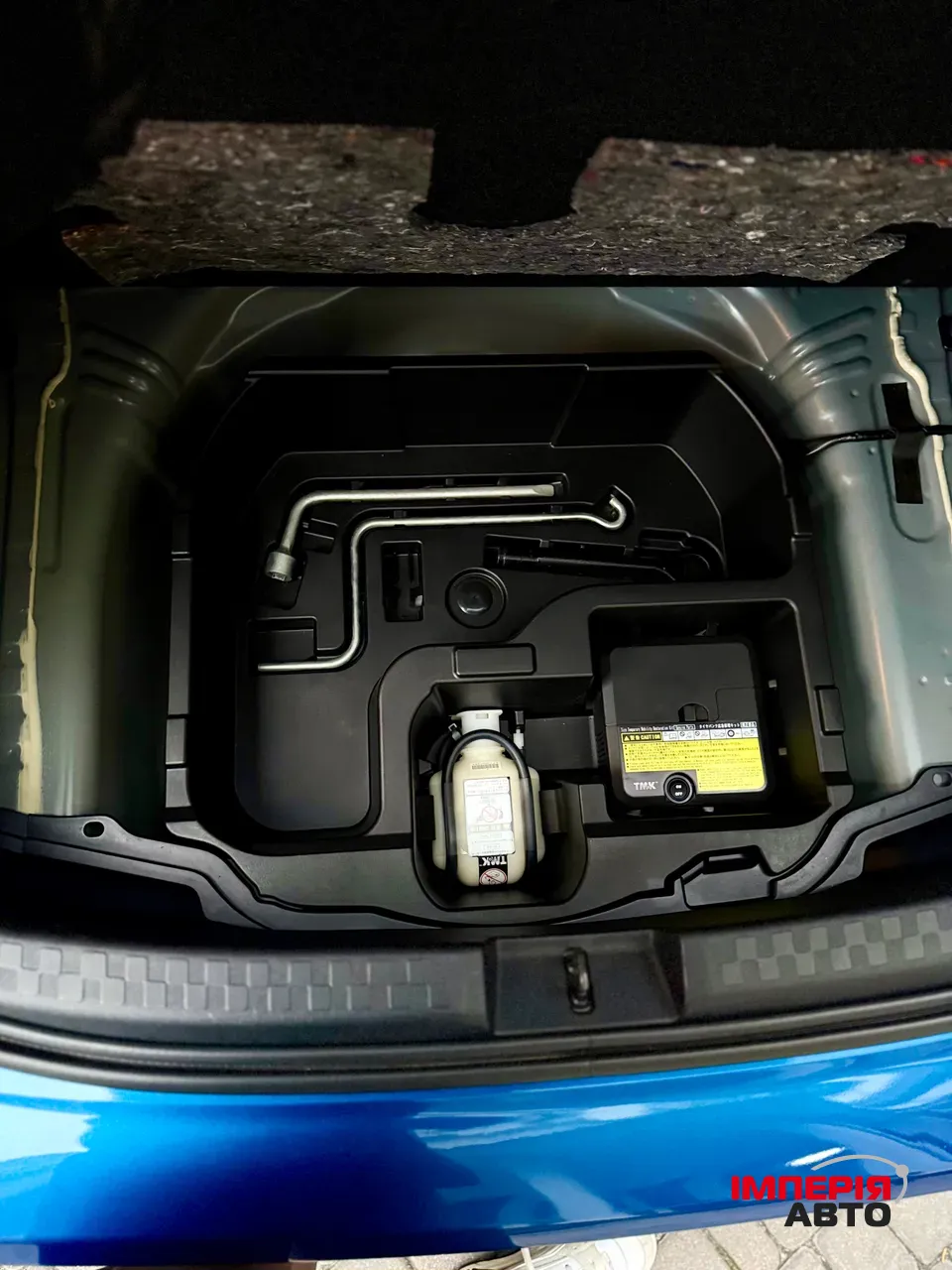 Toyota Aqua - фото 16