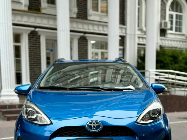 Toyota Aqua - фото 2