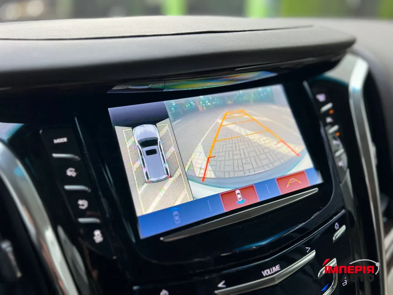 Cadillac Escalade - фото 42