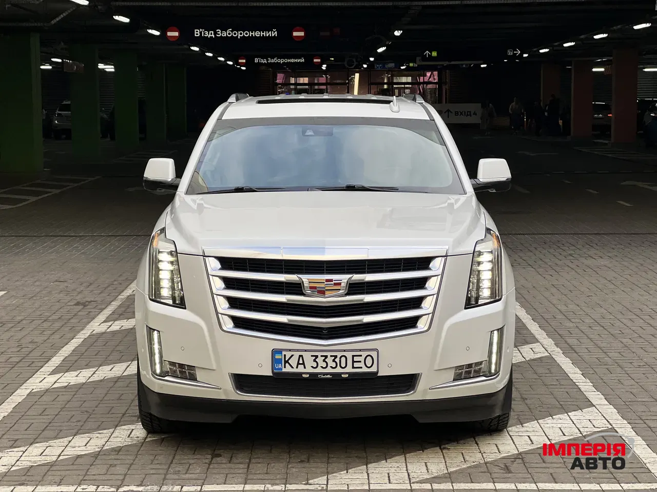 Cadillac Escalade - фото 3