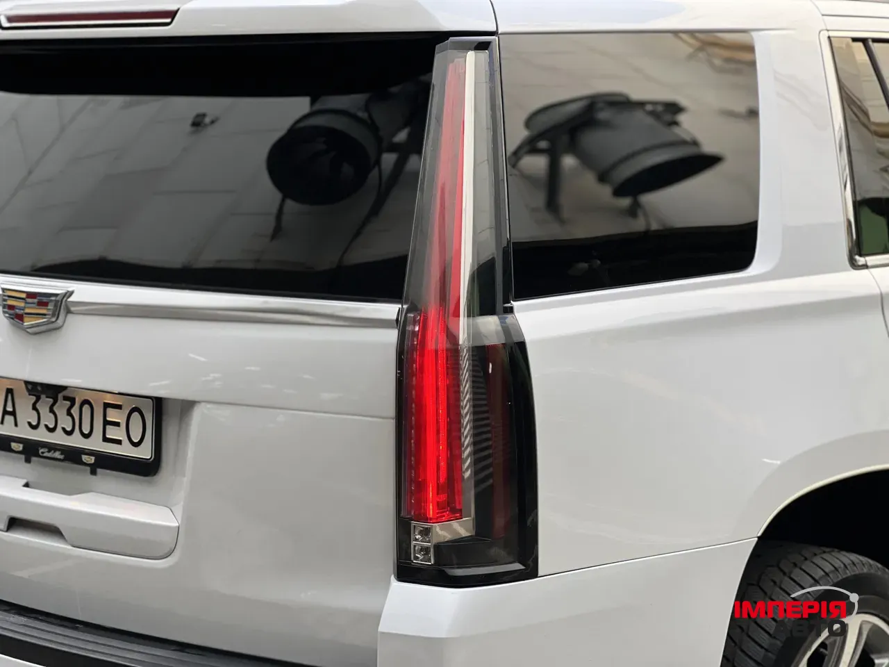 Cadillac Escalade - фото 10