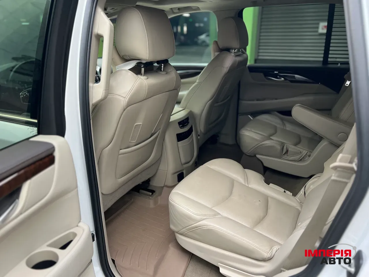 Cadillac Escalade - фото 44