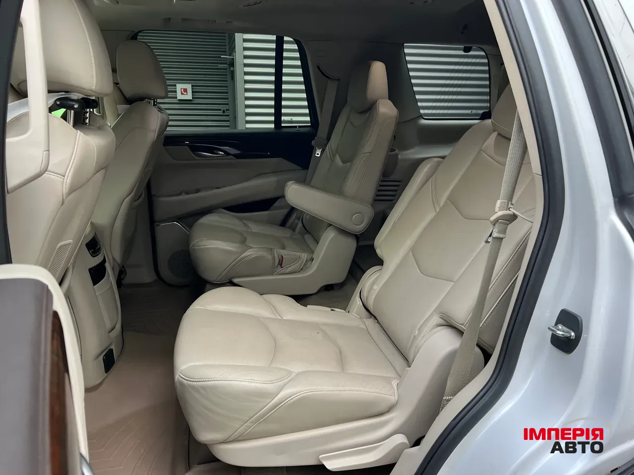 Cadillac Escalade - фото 45