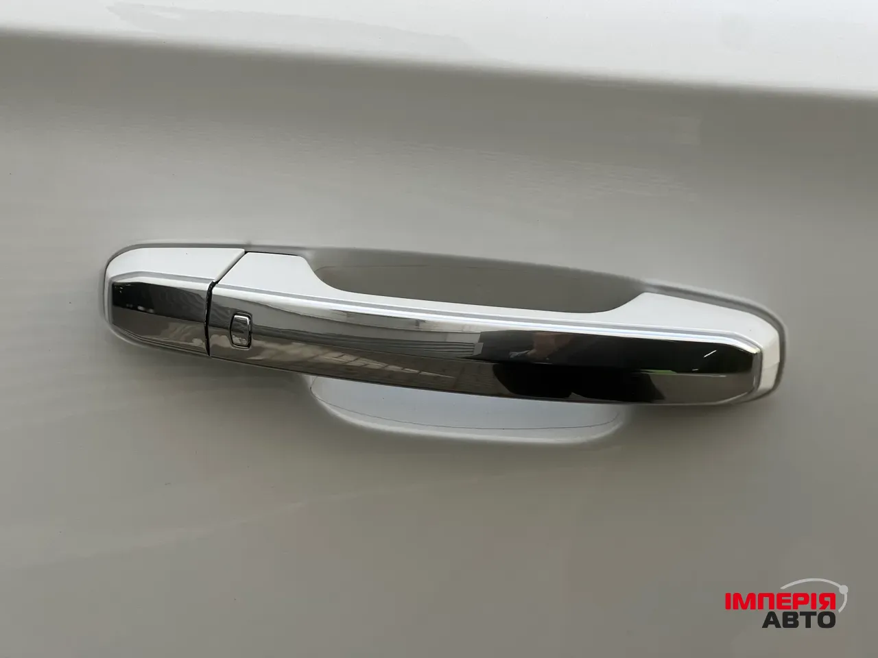 Cadillac Escalade - фото 14